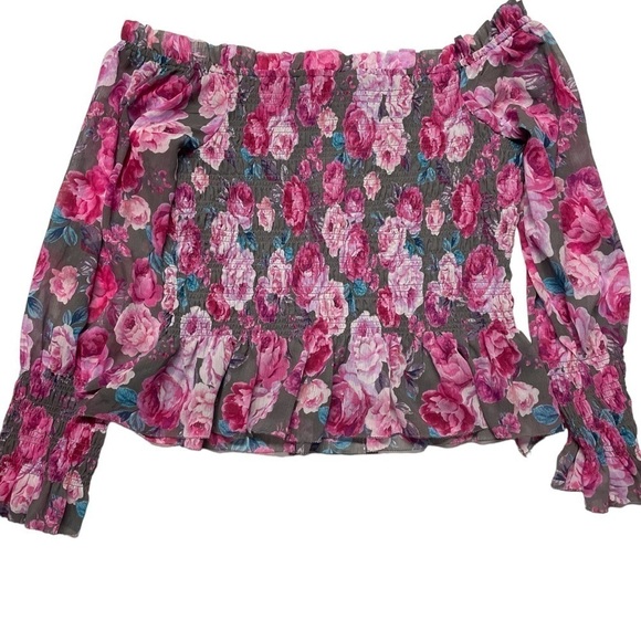 Torrid Crinkle Chiffon Smocked Waist Off-Shoulder Crop Top Sold Out - Picture 6 of 10